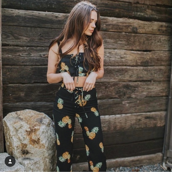 Wild Honey Pants - ♥️ Pineapple Print Black two piece pants set